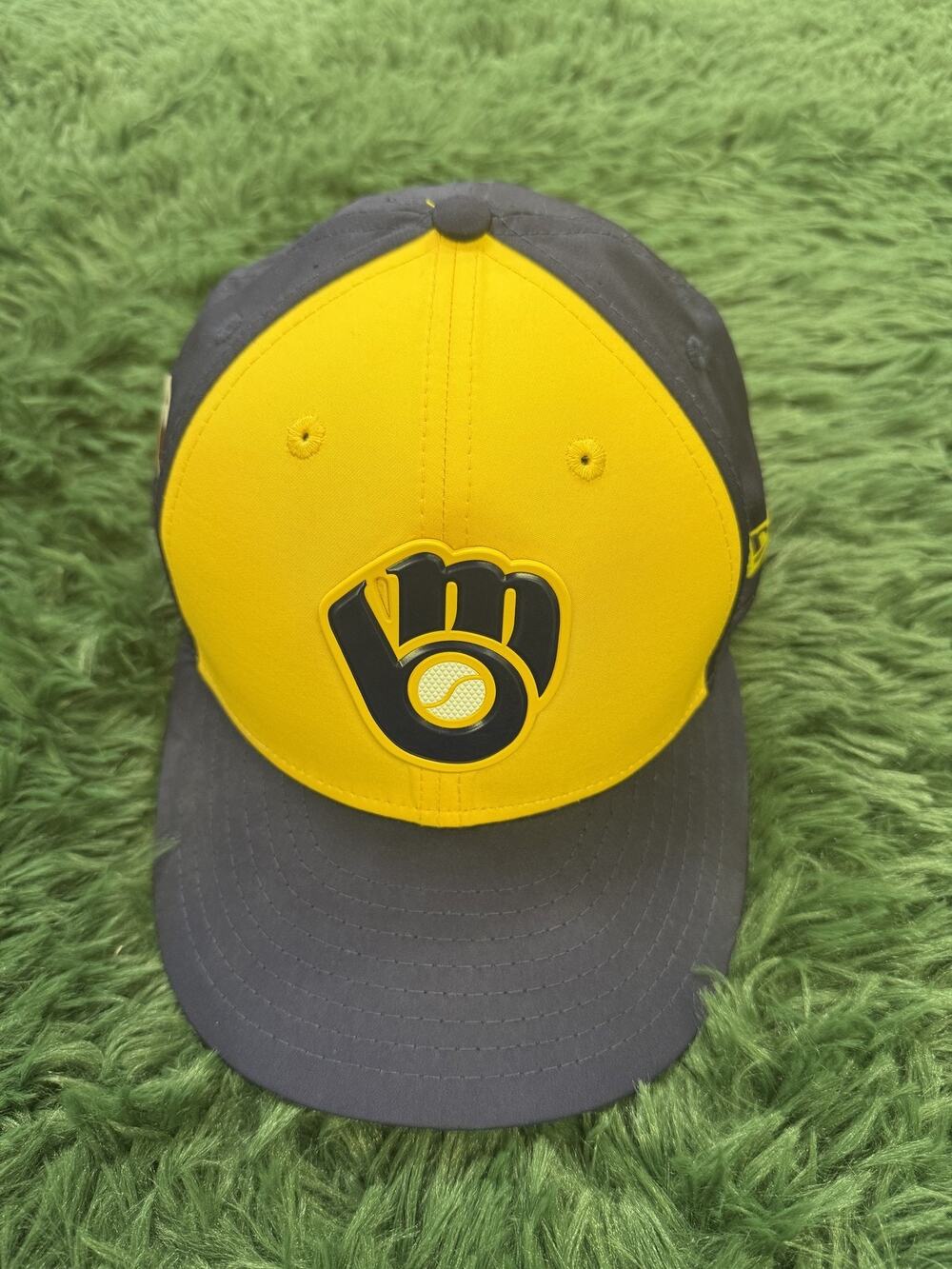 New Era Milwaukee Brewers 59FIFTY Fitted Hat Cap Navy Yellow 7 5/8 MLB 2018 AZ
